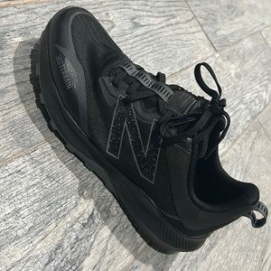 New Balance Men's Dynasoft Nitrel V4's Trail Running Shoe